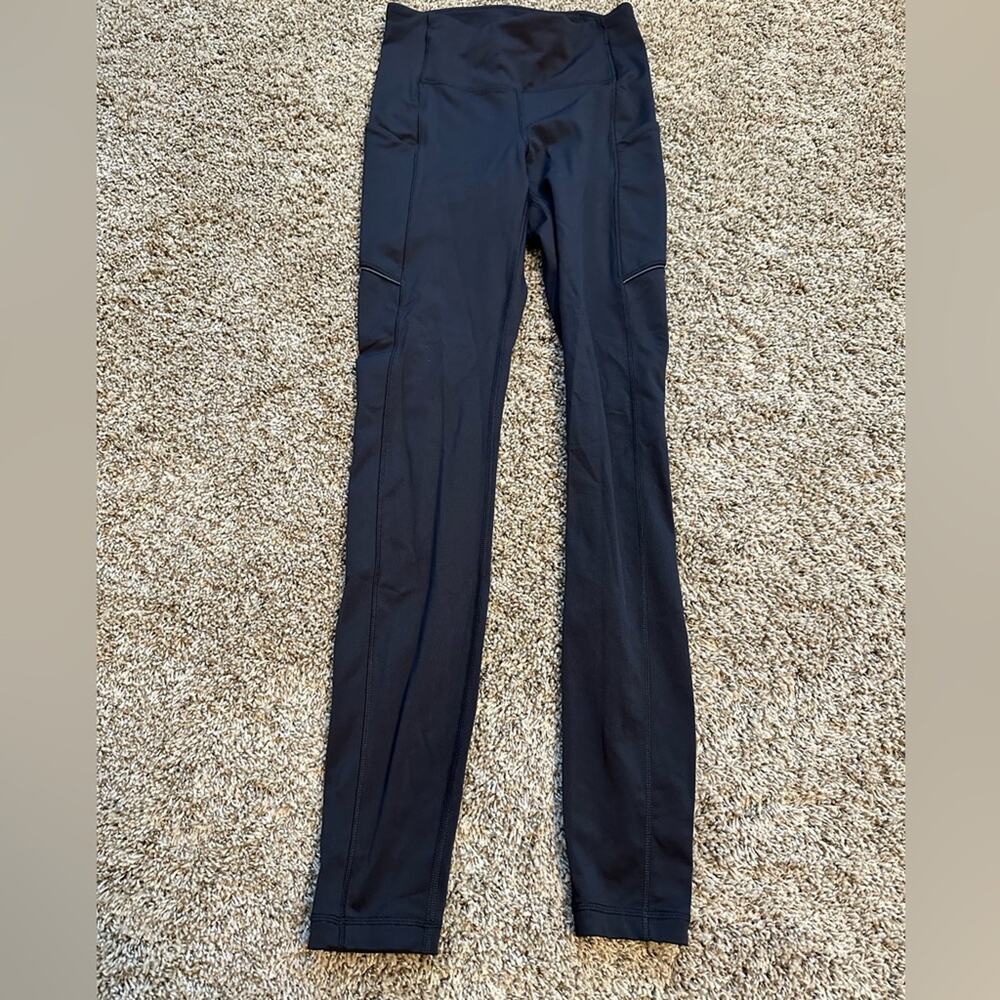 Lululemon Athletica size women 2, black leggings, EUC like new